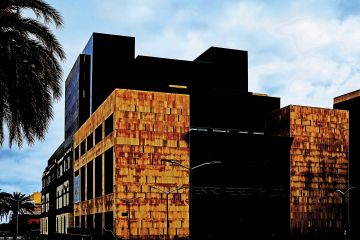 ONE DAY | MAILAND No10 | Ralf Wehrle und Uwe Frank Fotografie - Fine - Art - Print  ca.40x60 cm | gerahmt 60x80 cm mit Passepartout und Holzrahmen  Auflage 15 | signiert